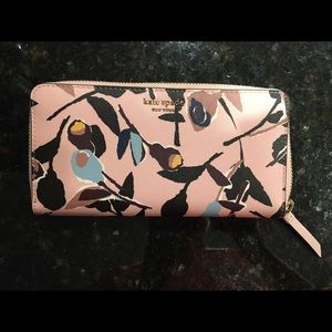 Brand New! Kate Spade Wallet